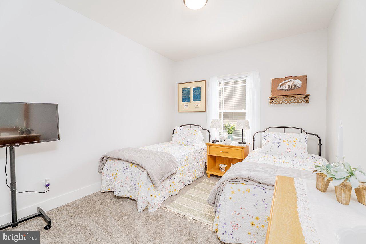 WILLOW OAKS - Residential