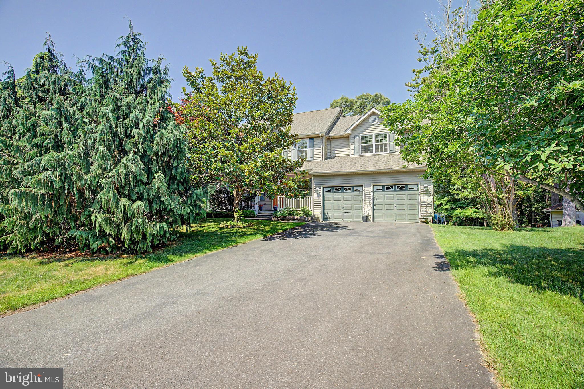 8 CAMBRIDGE COURT