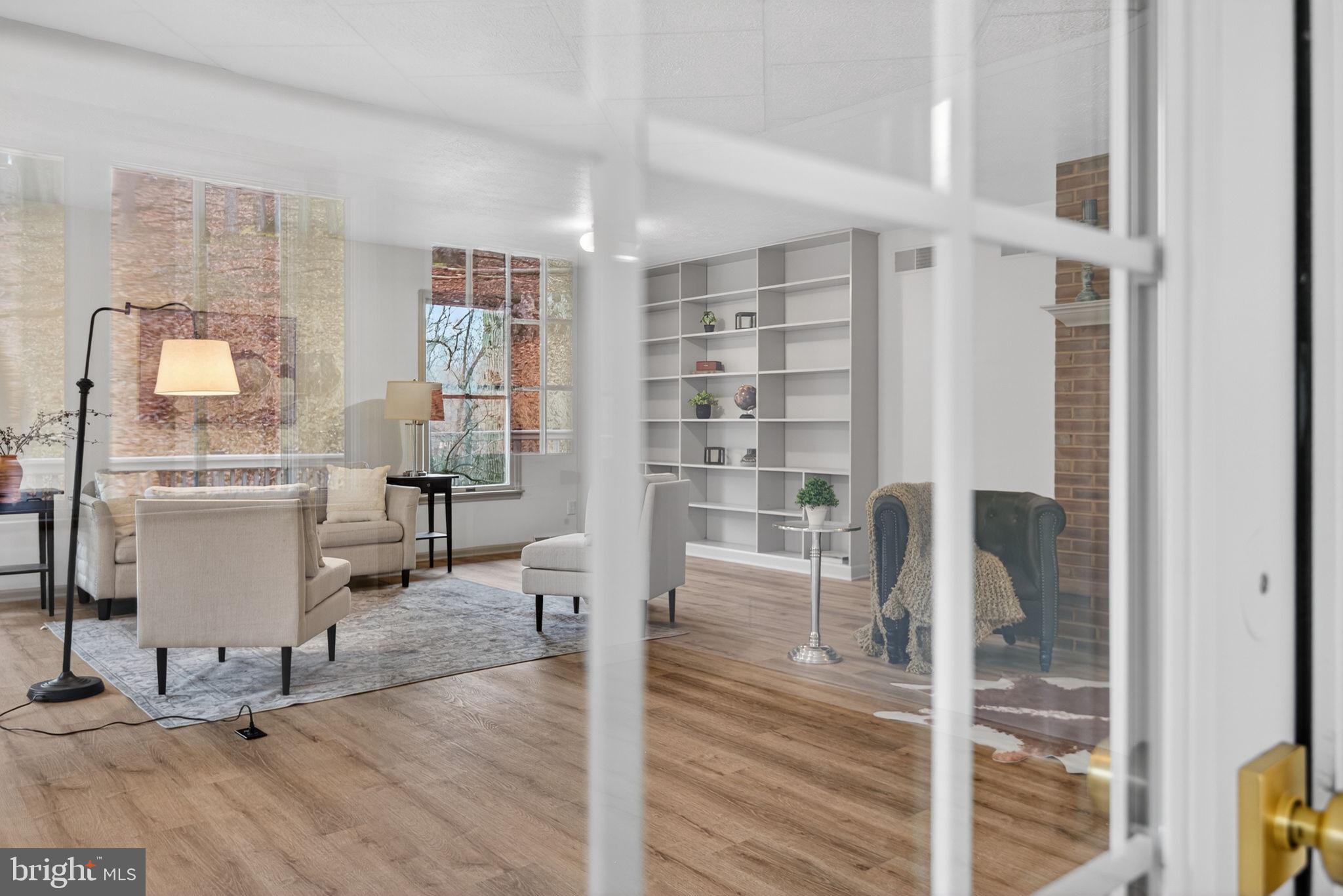 WHITE ROCK ACRES - Residential