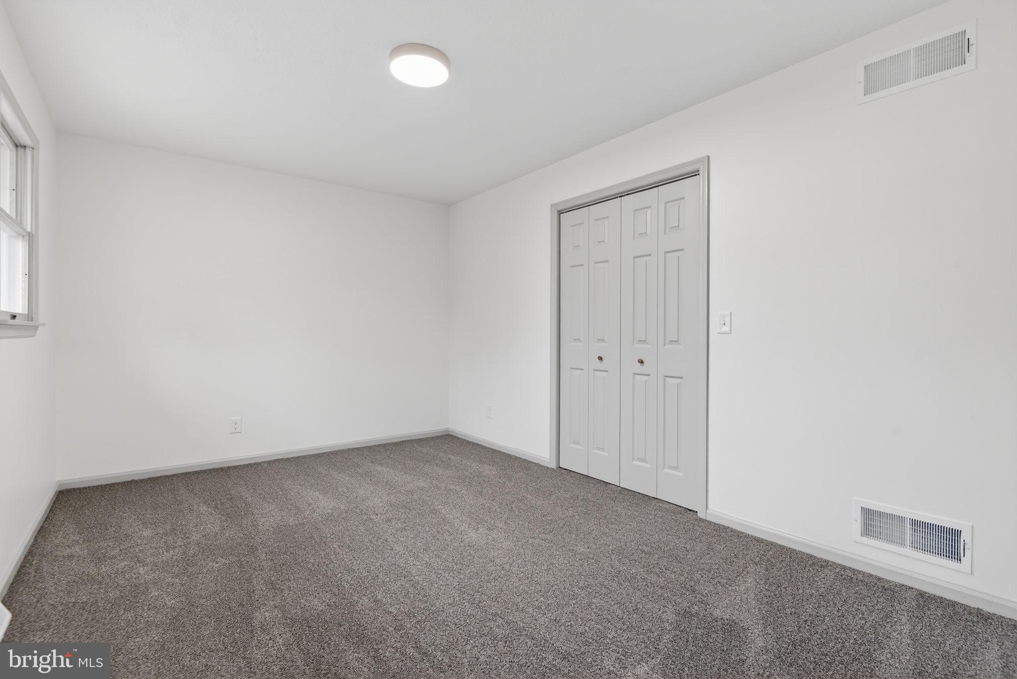 WHITE ROCK ACRES - Residential