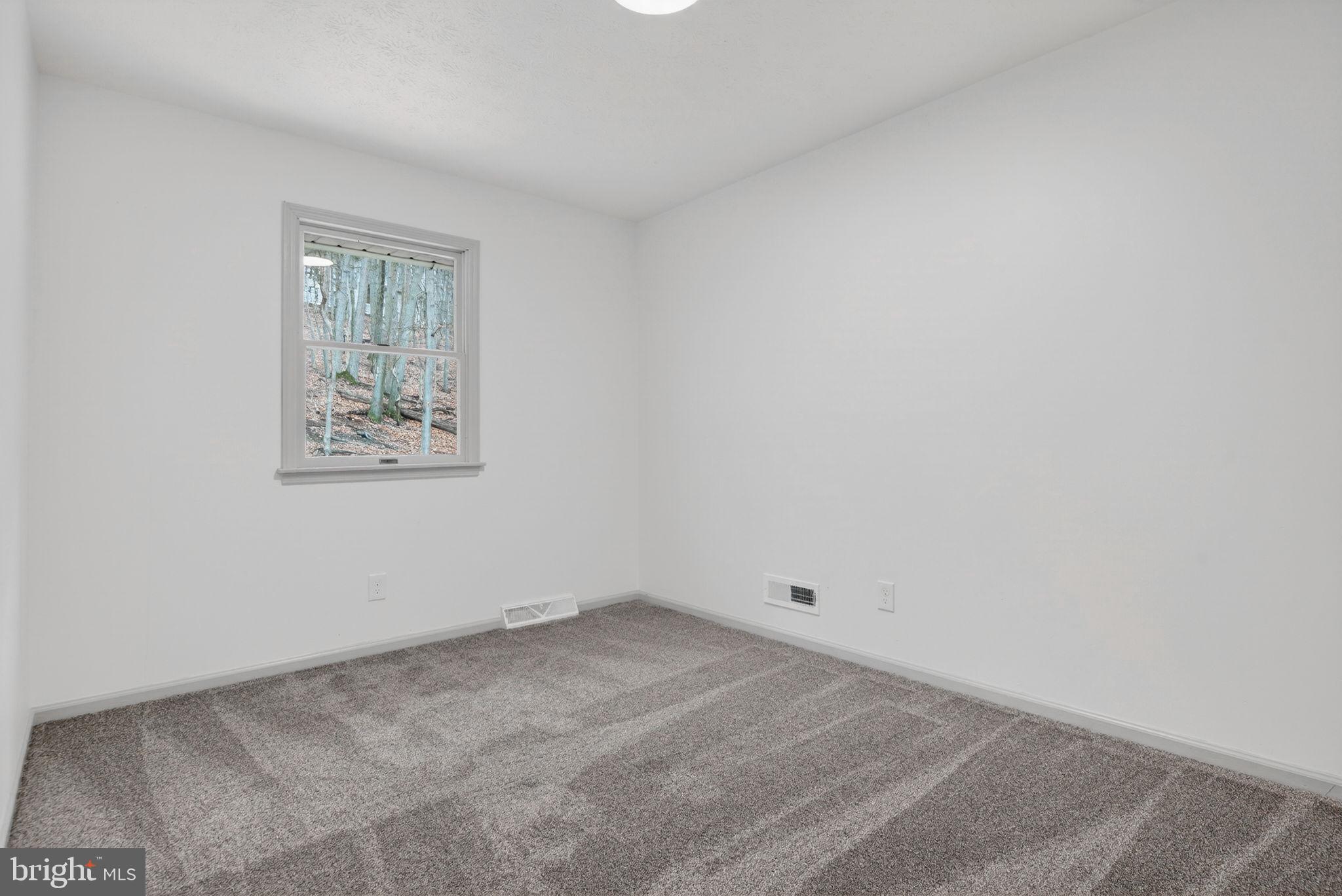 WHITE ROCK ACRES - Residential