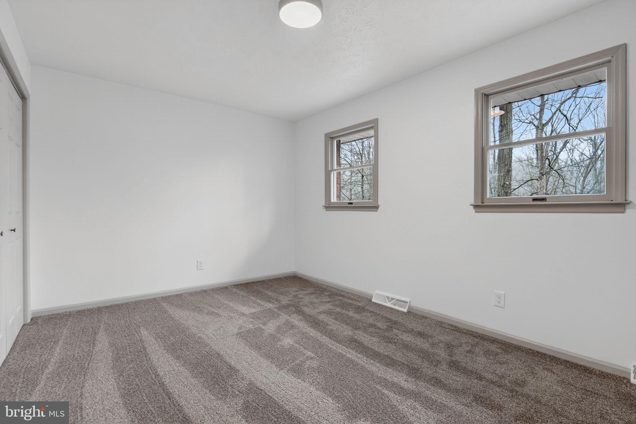 WHITE ROCK ACRES - Residential