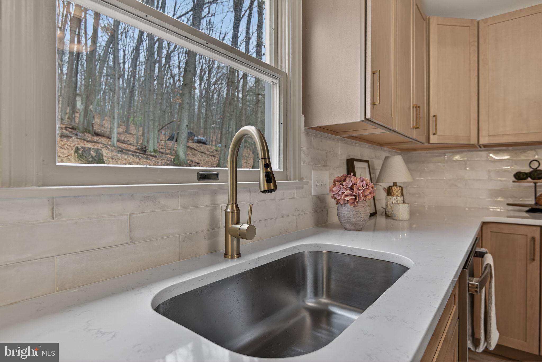 WHITE ROCK ACRES - Residential