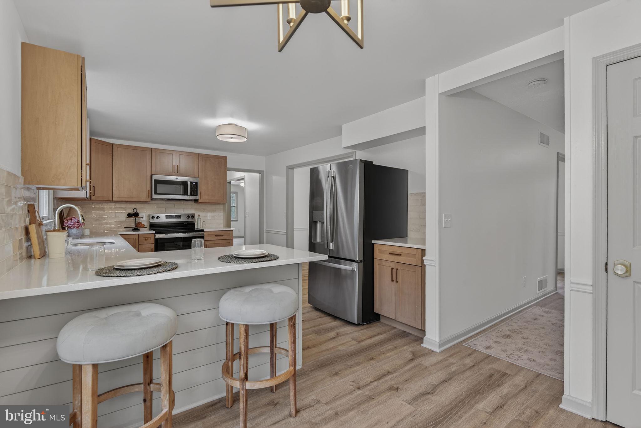 WHITE ROCK ACRES - Residential