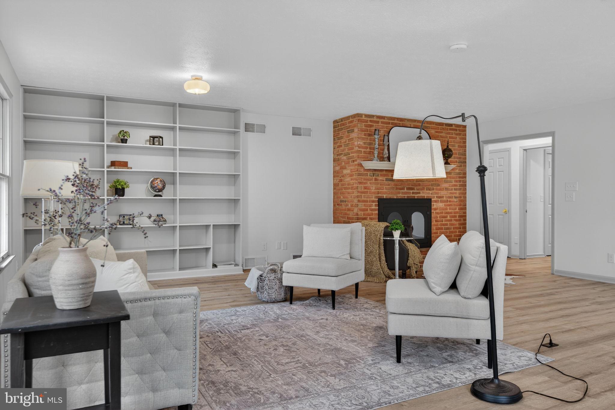 WHITE ROCK ACRES - Residential