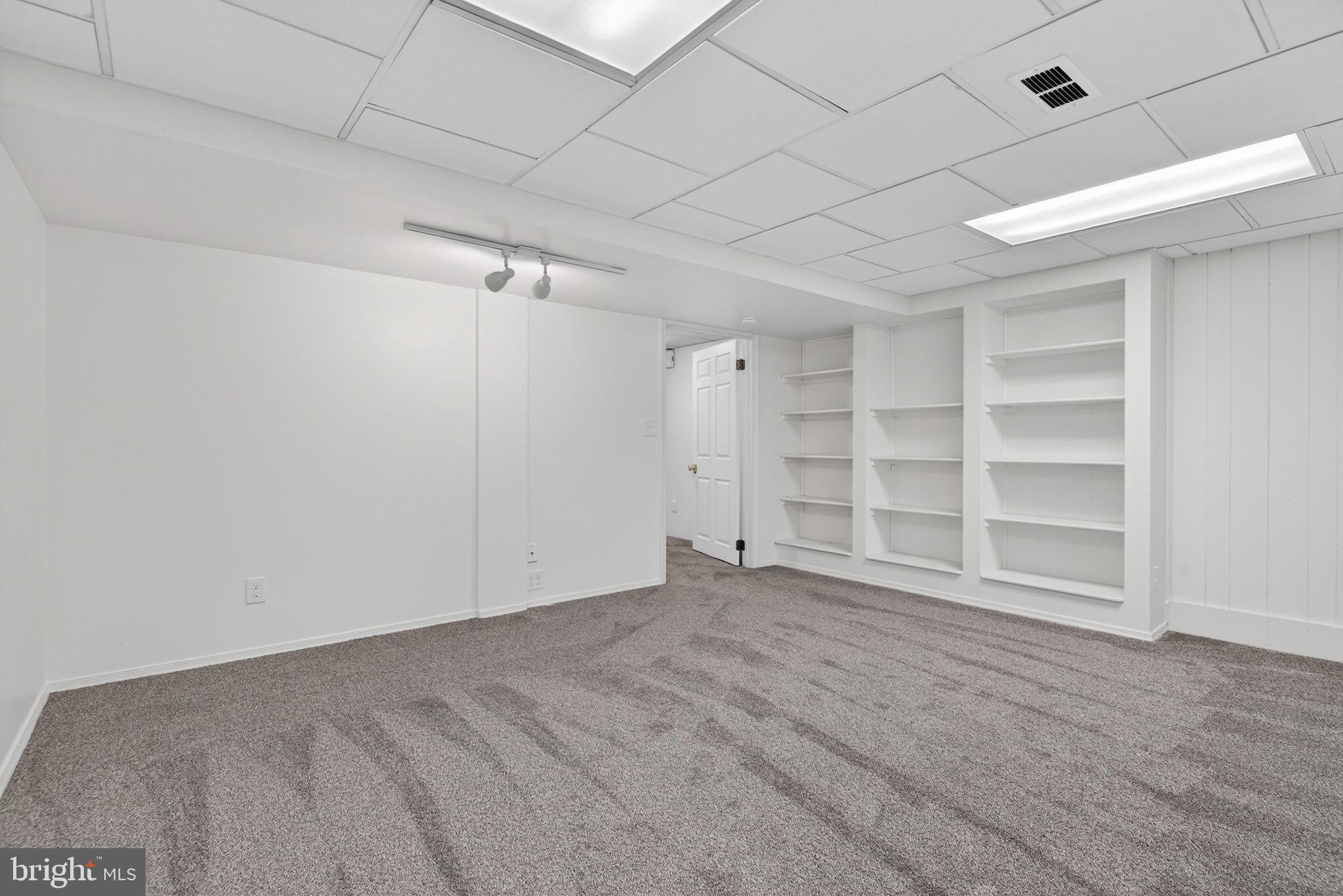 WHITE ROCK ACRES - Residential