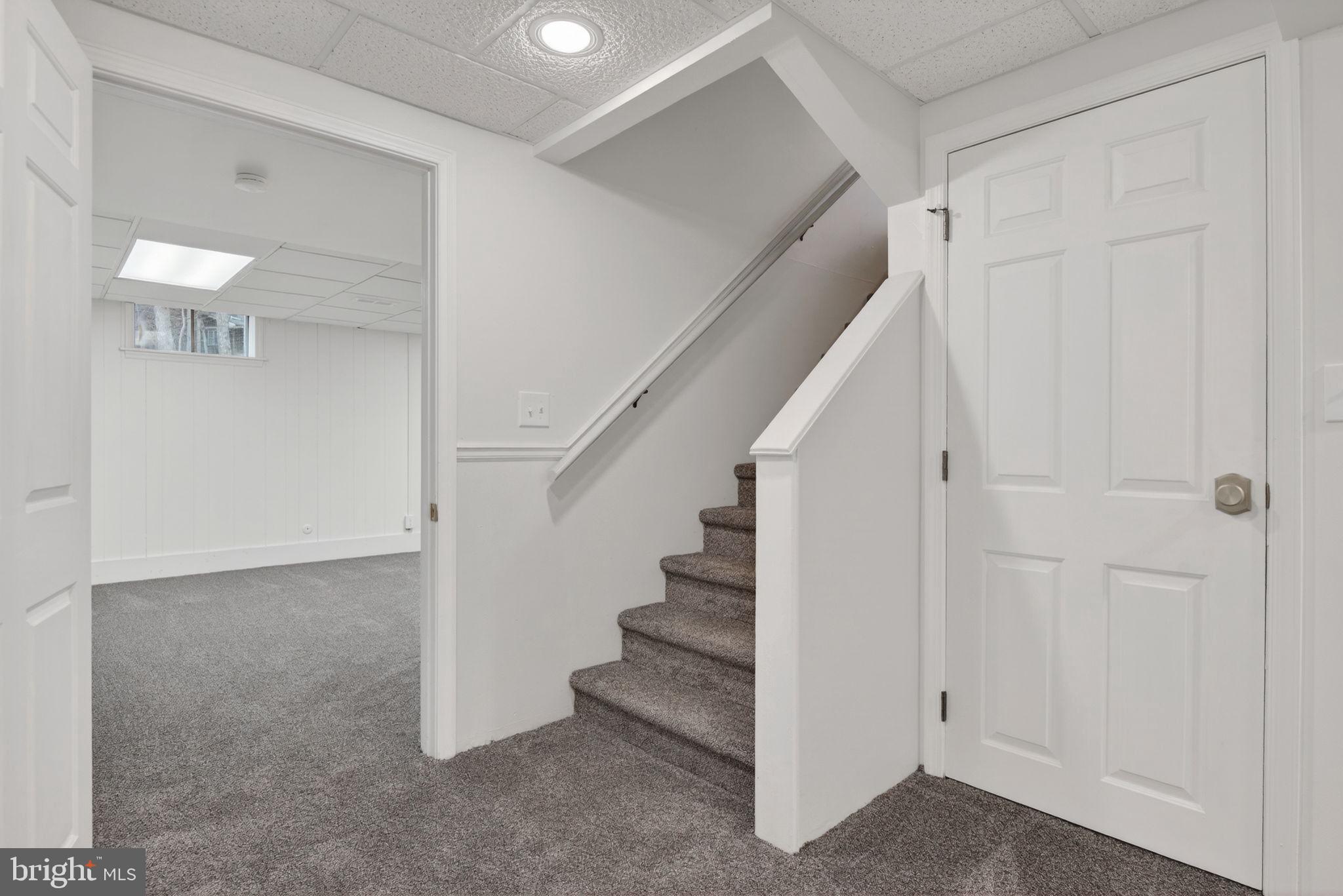 WHITE ROCK ACRES - Residential