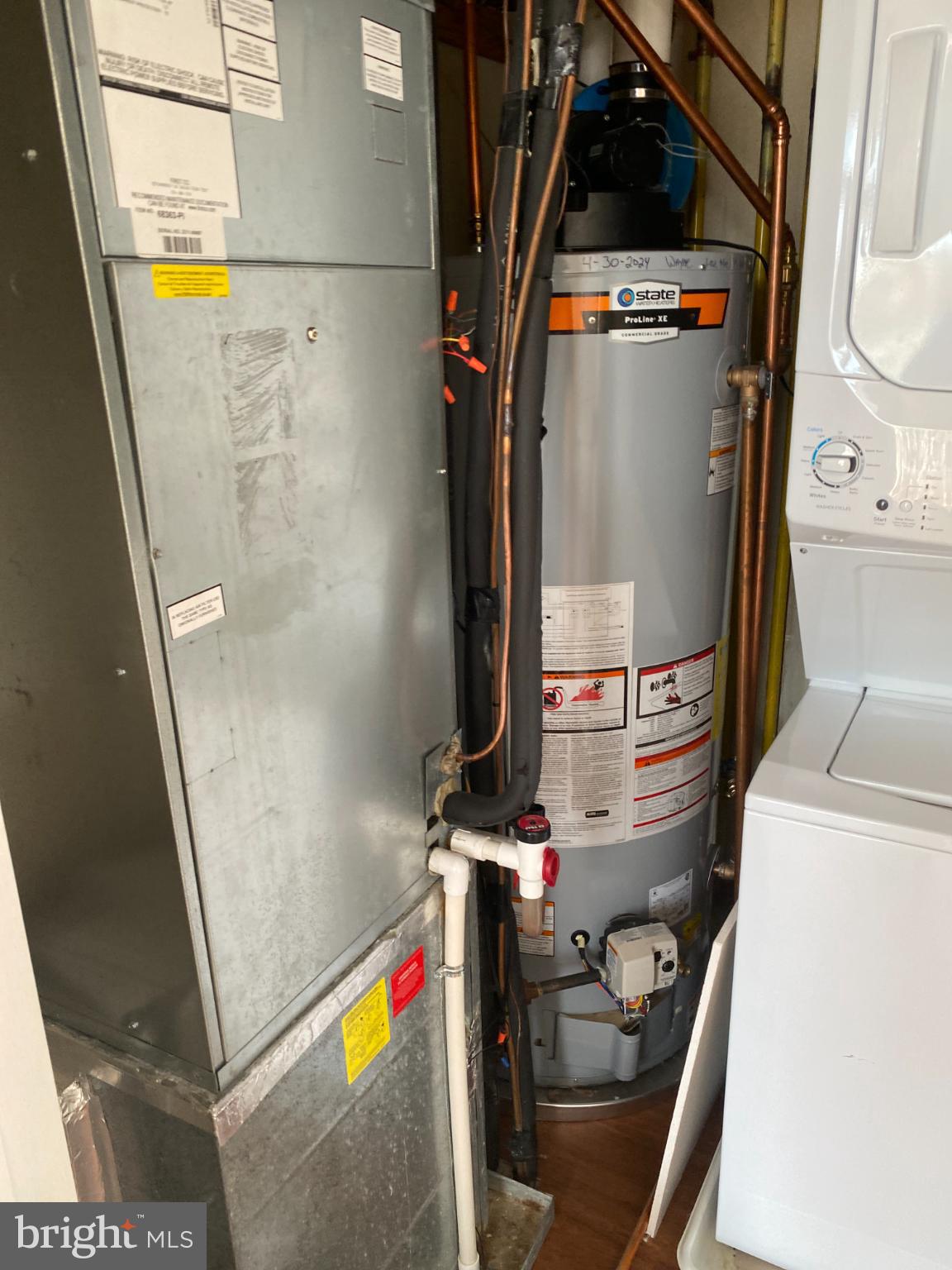 RIVER CLUB 1 AT BELMONT - Residential Lease