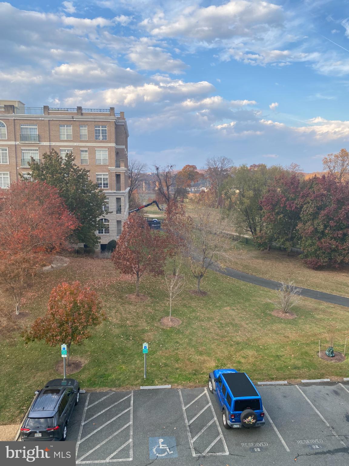 RIVER CLUB 1 AT BELMONT - Residential Lease