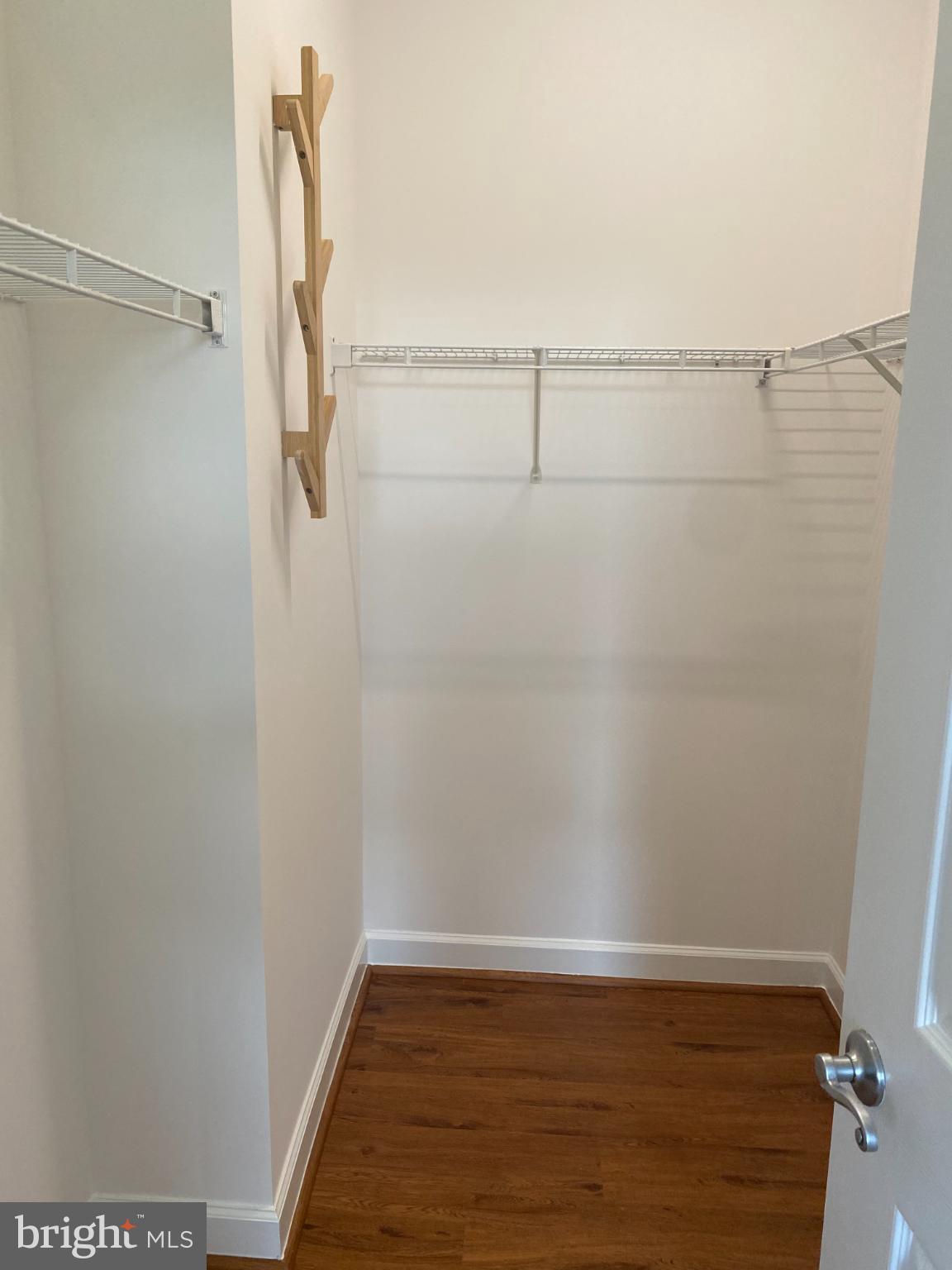 RIVER CLUB 1 AT BELMONT - Residential Lease