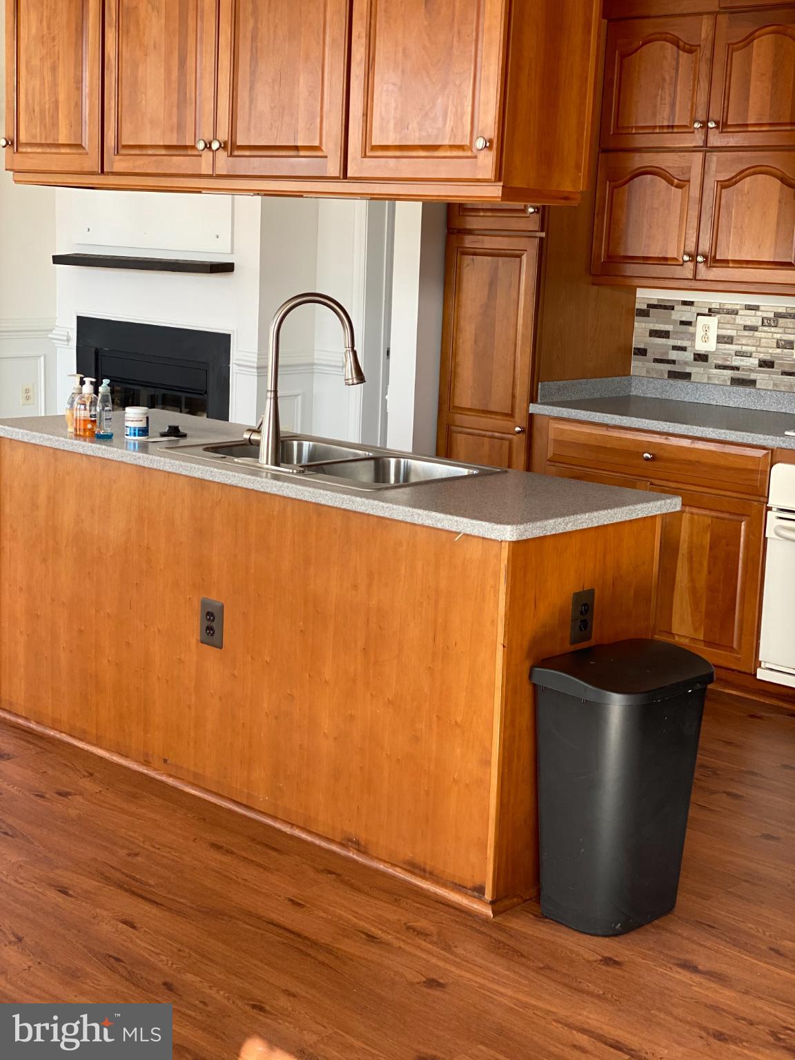 RIVER CLUB 1 AT BELMONT - Residential Lease