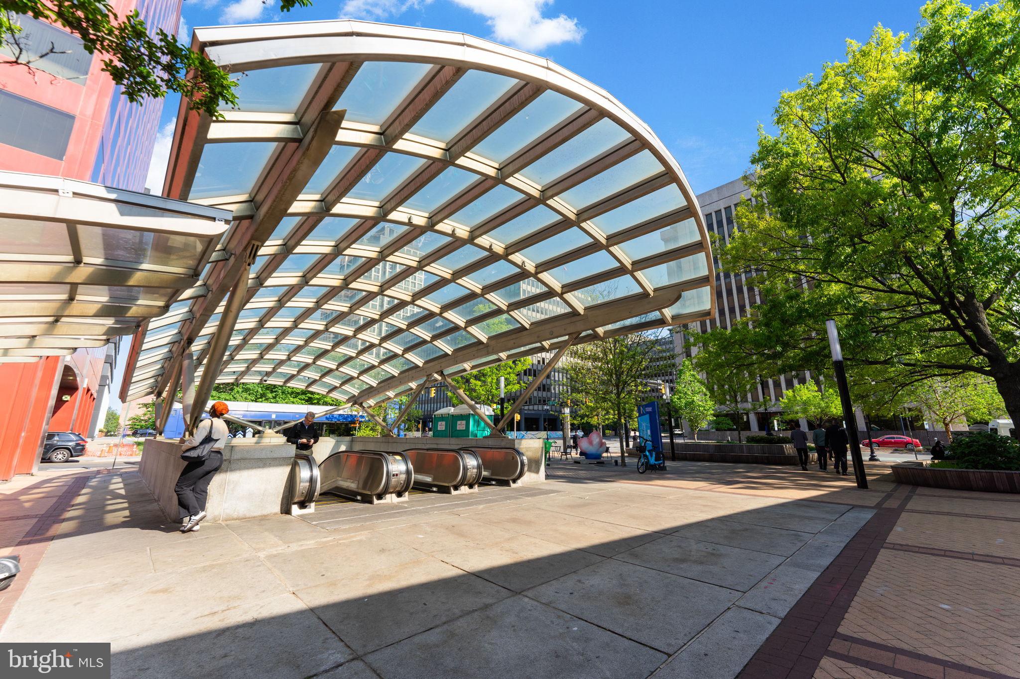 ADDISON HEIGHTS - Residential