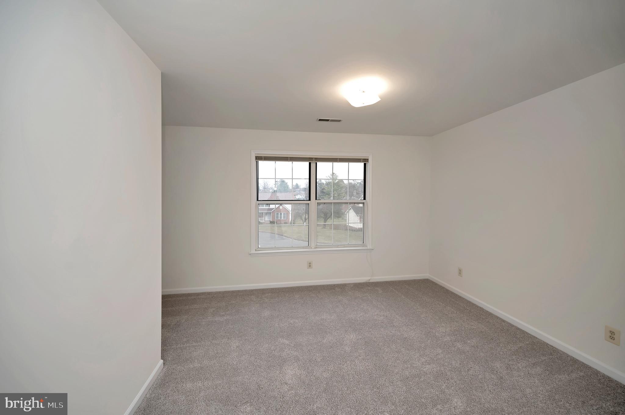 FARMINGTON HEIGHTS - Residential