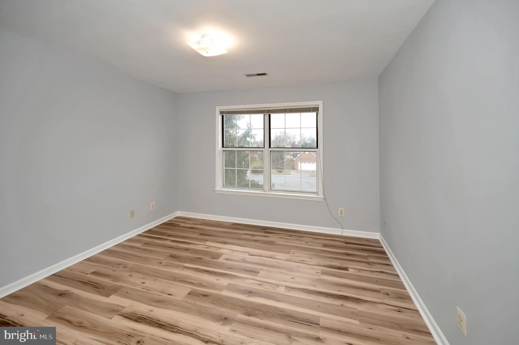 FARMINGTON HEIGHTS - Residential