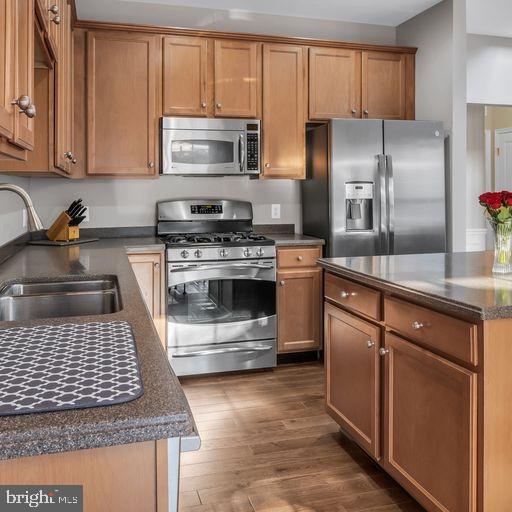 WINDSOR RIDGE - Residential