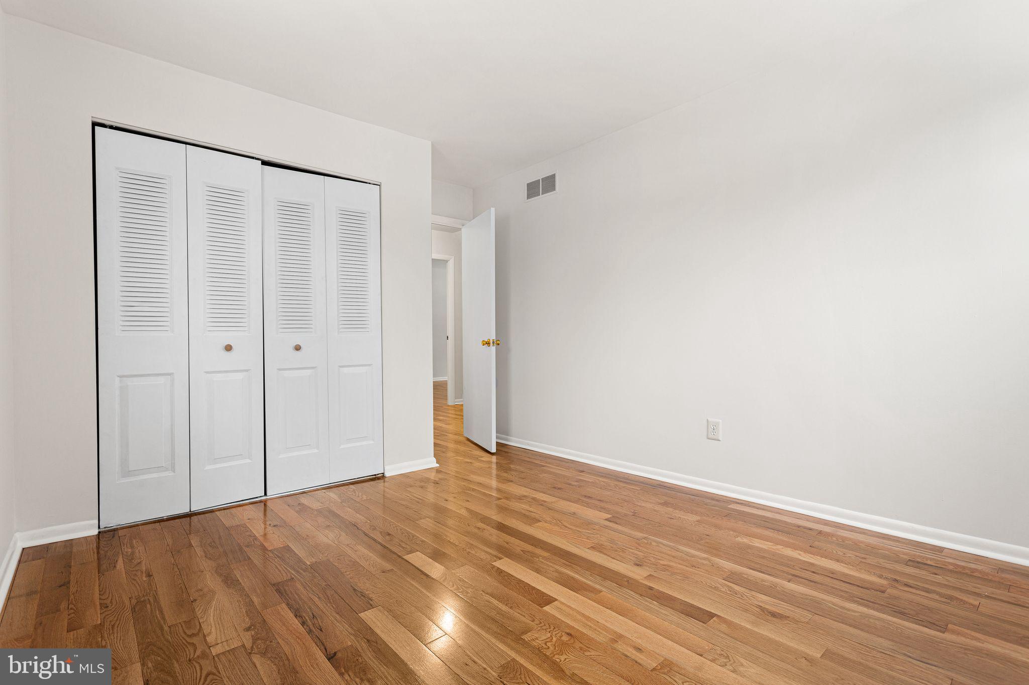 GLENSIDE - Residential