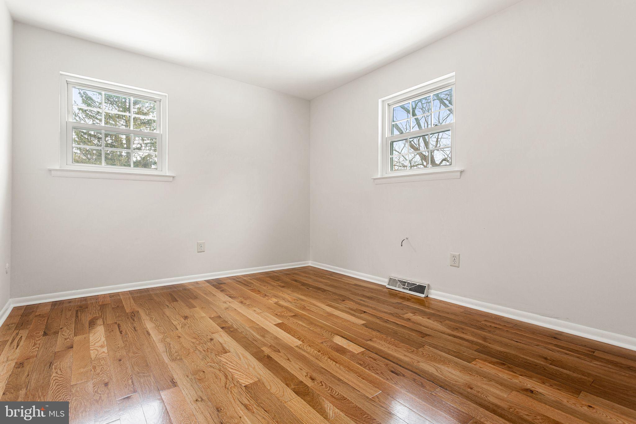 GLENSIDE - Residential