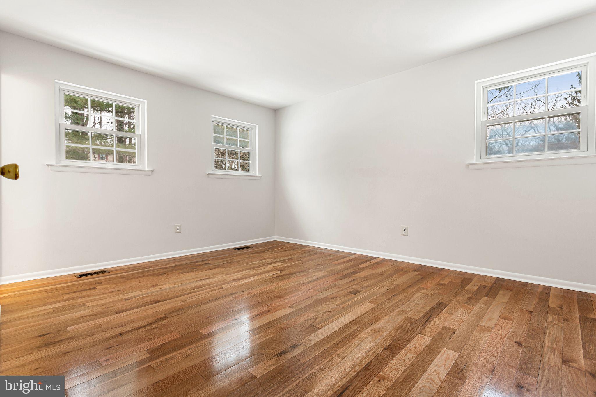 GLENSIDE - Residential