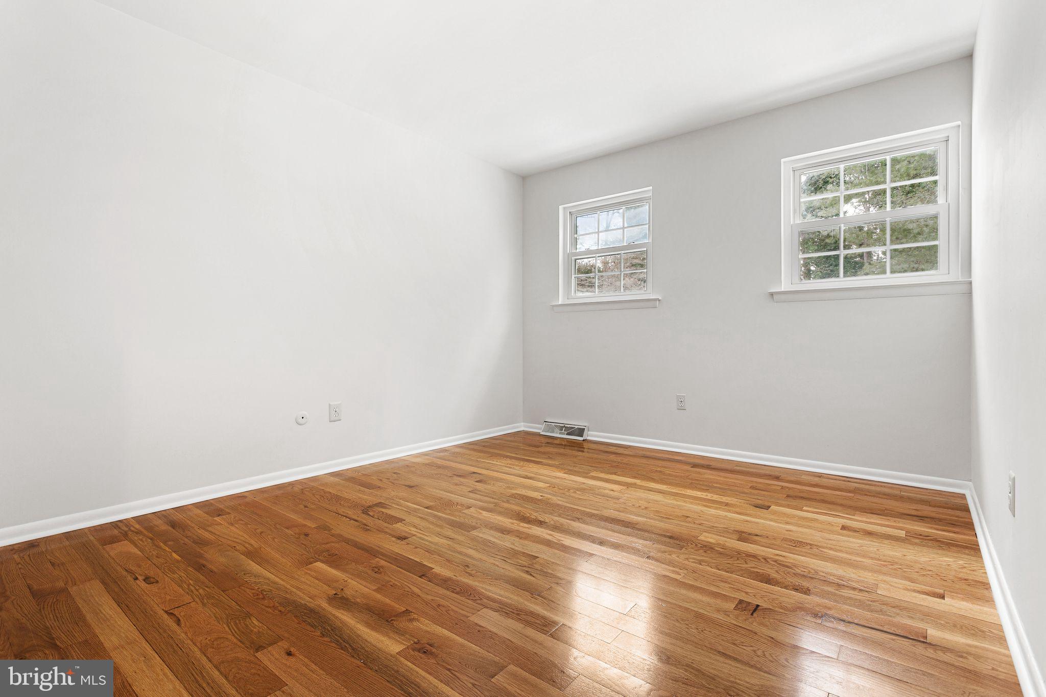 GLENSIDE - Residential