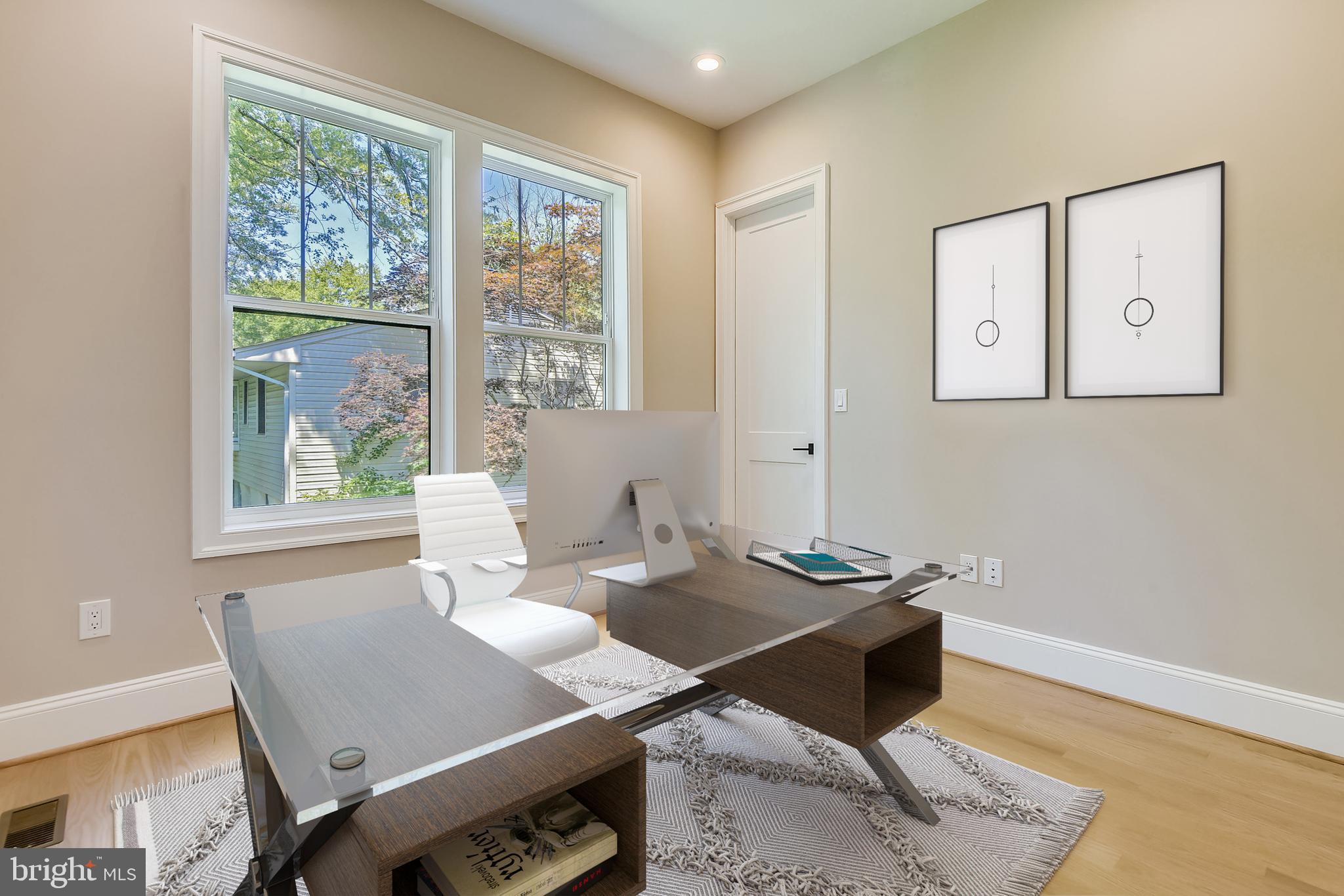 VIENNA WOODS - Residential