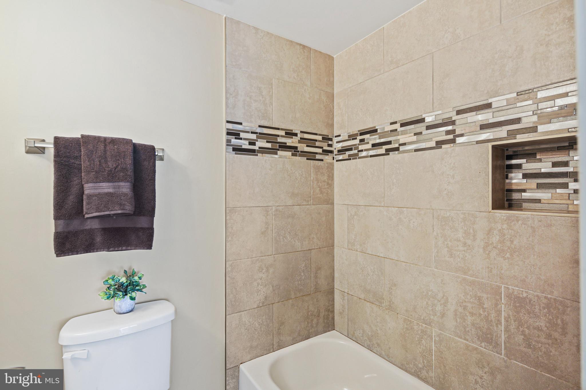 VILLAGE OF LONG REACH - Residential