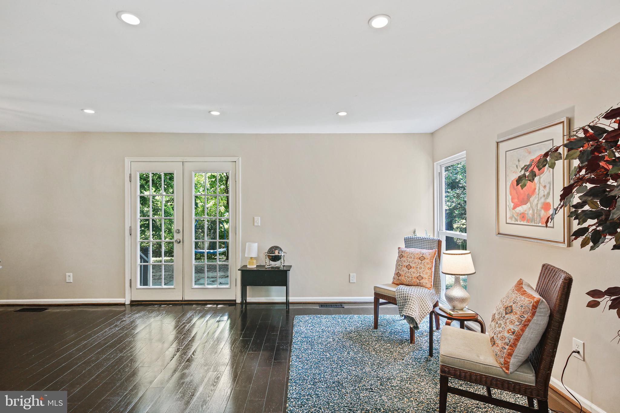 VILLAGE OF LONG REACH - Residential