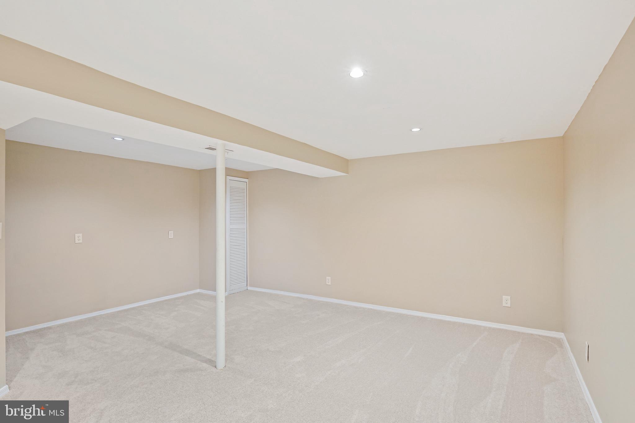 VILLAGE OF LONG REACH - Residential