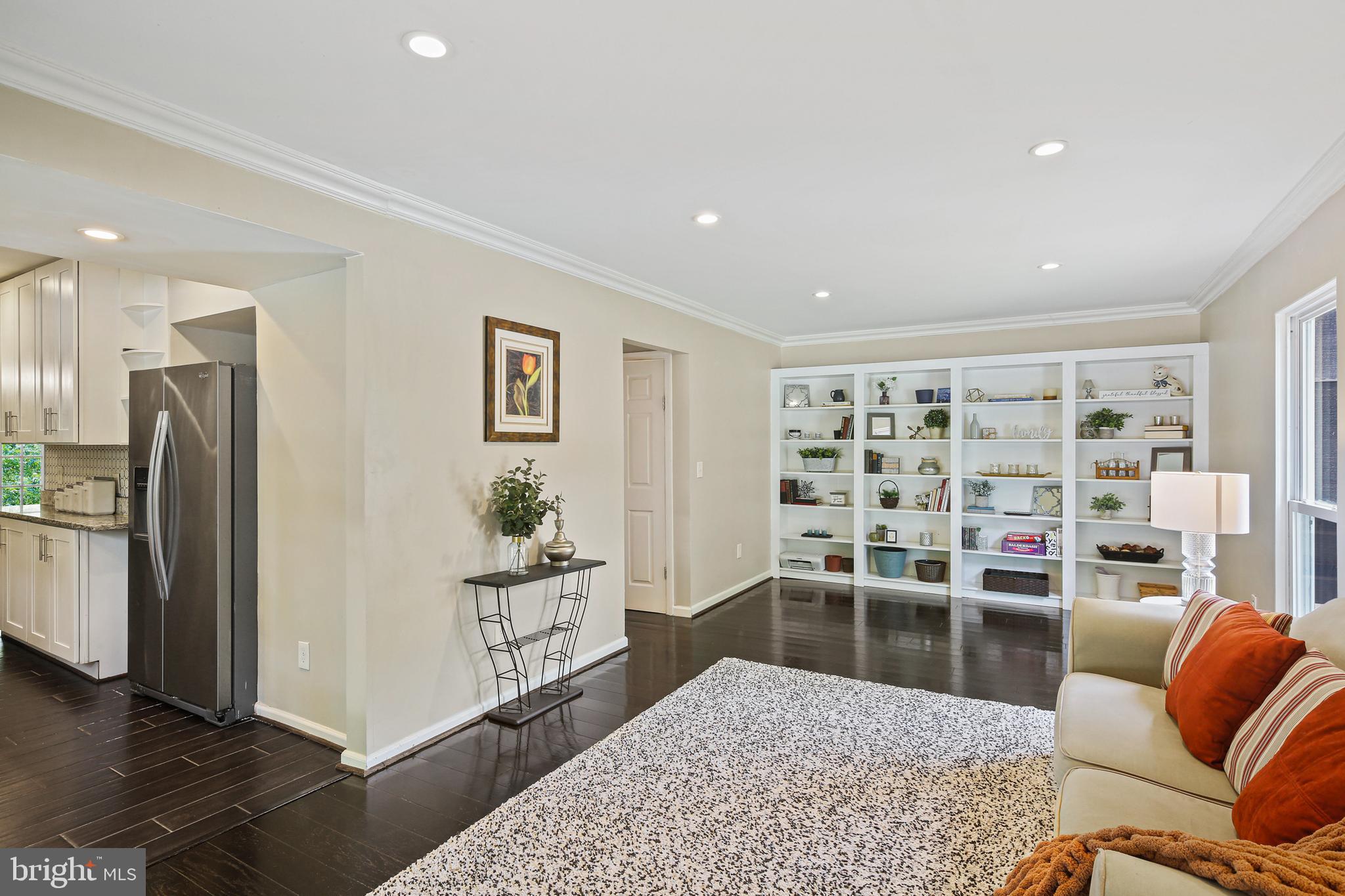 VILLAGE OF LONG REACH - Residential