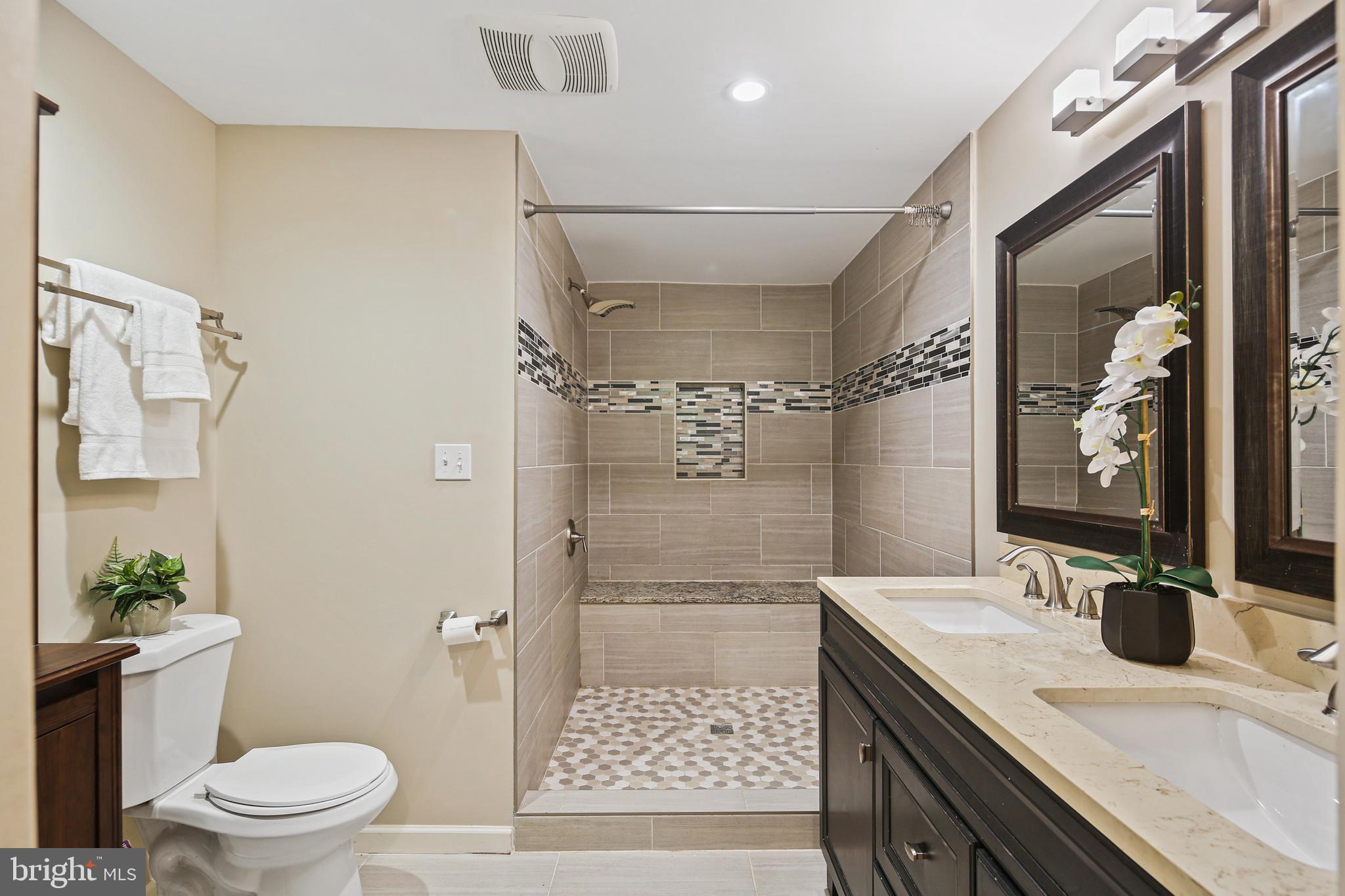 VILLAGE OF LONG REACH - Residential