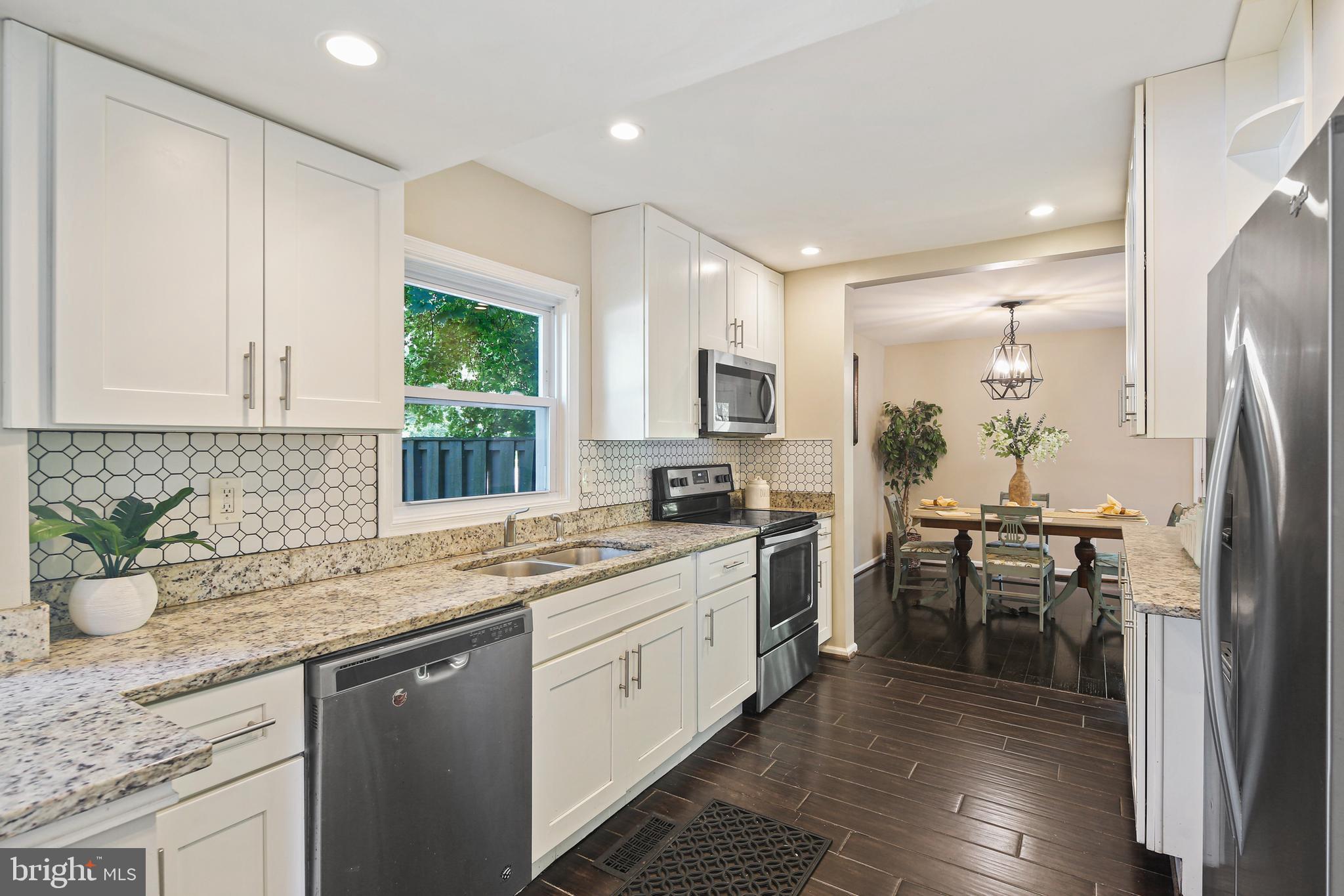 VILLAGE OF LONG REACH - Residential