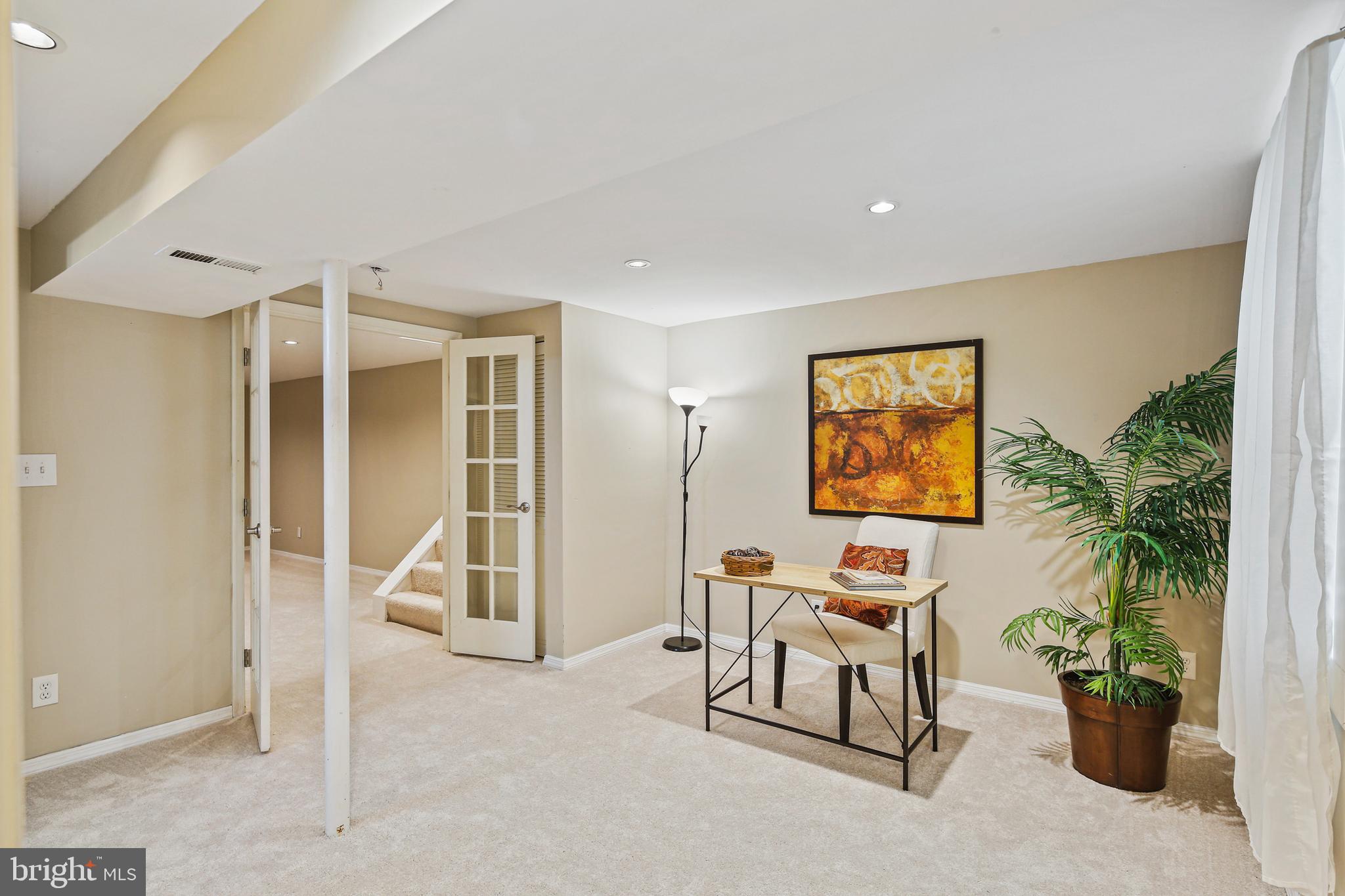 VILLAGE OF LONG REACH - Residential