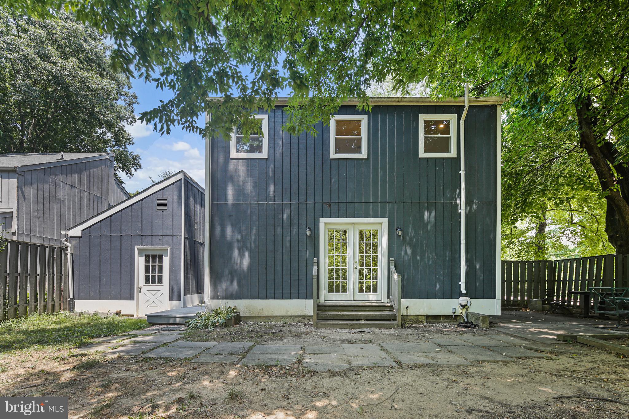 VILLAGE OF LONG REACH - Residential