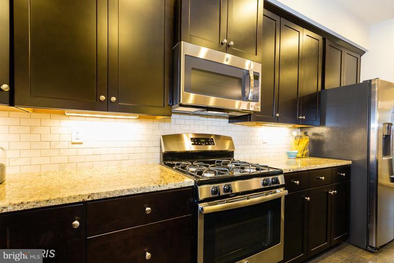 BALLARD GREEN - Residential Lease