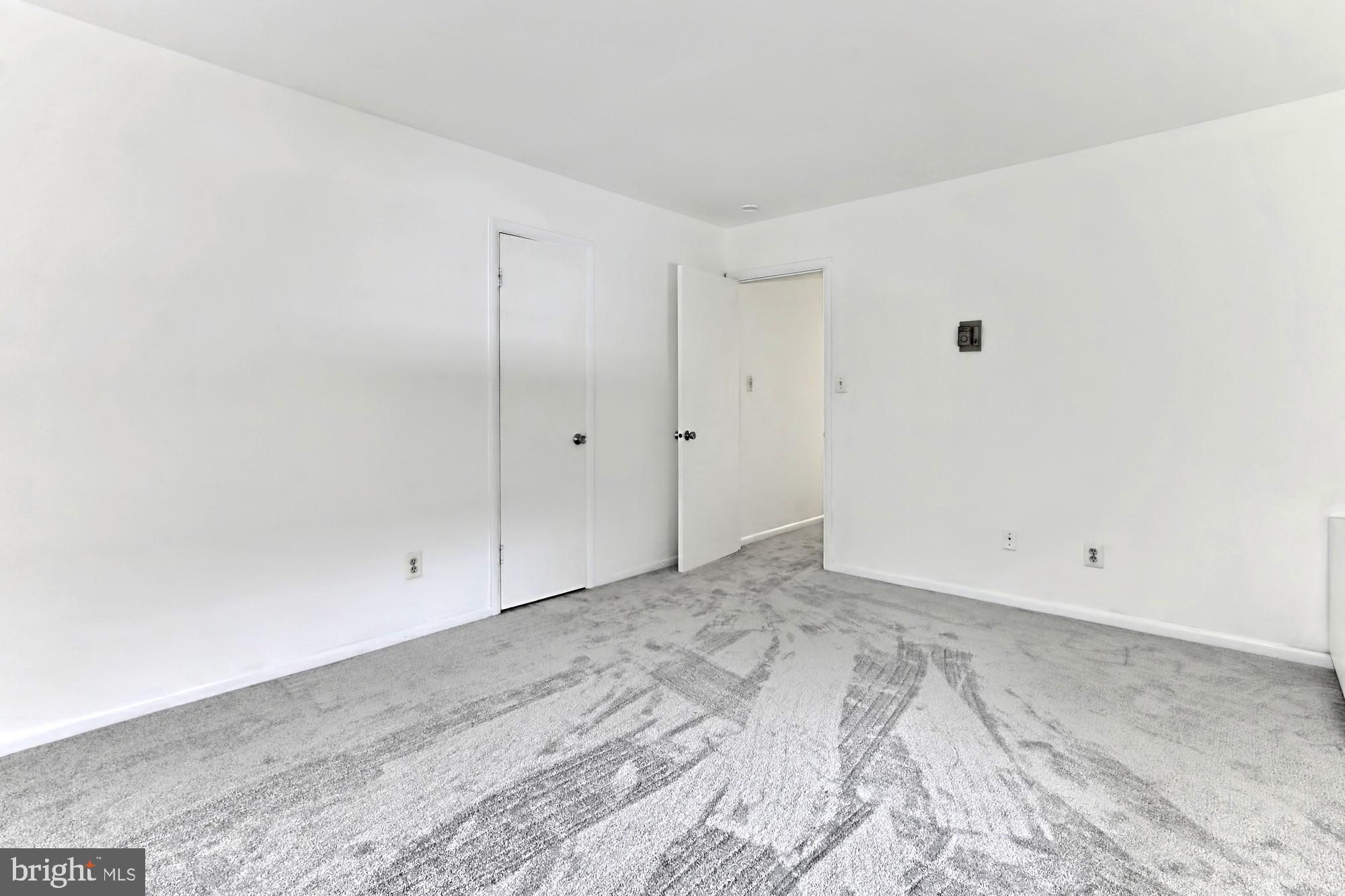 ANNANDALE GARDENS - Residential Lease