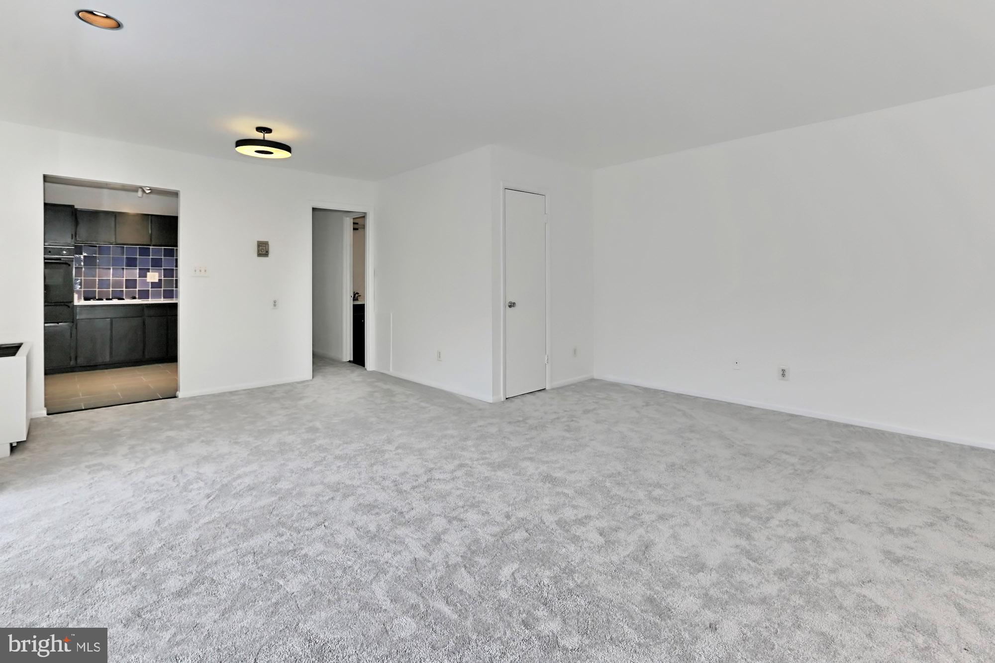 ANNANDALE GARDENS - Residential Lease