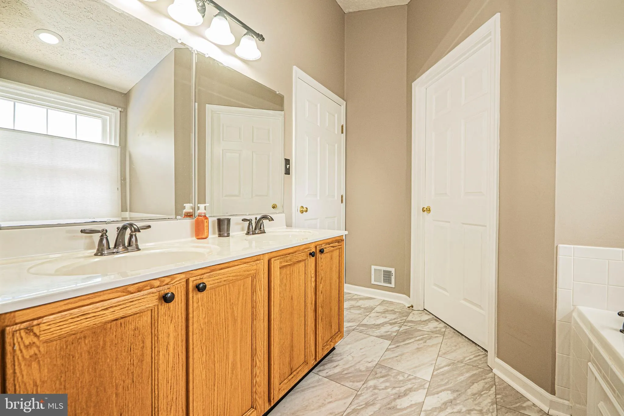 Additional image 114 of 2 Redfern Place, Boonsboro, MD 21713