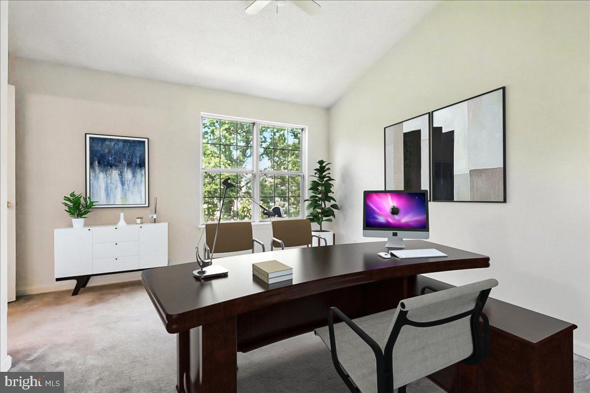 BULL RUN CONDO - Residential