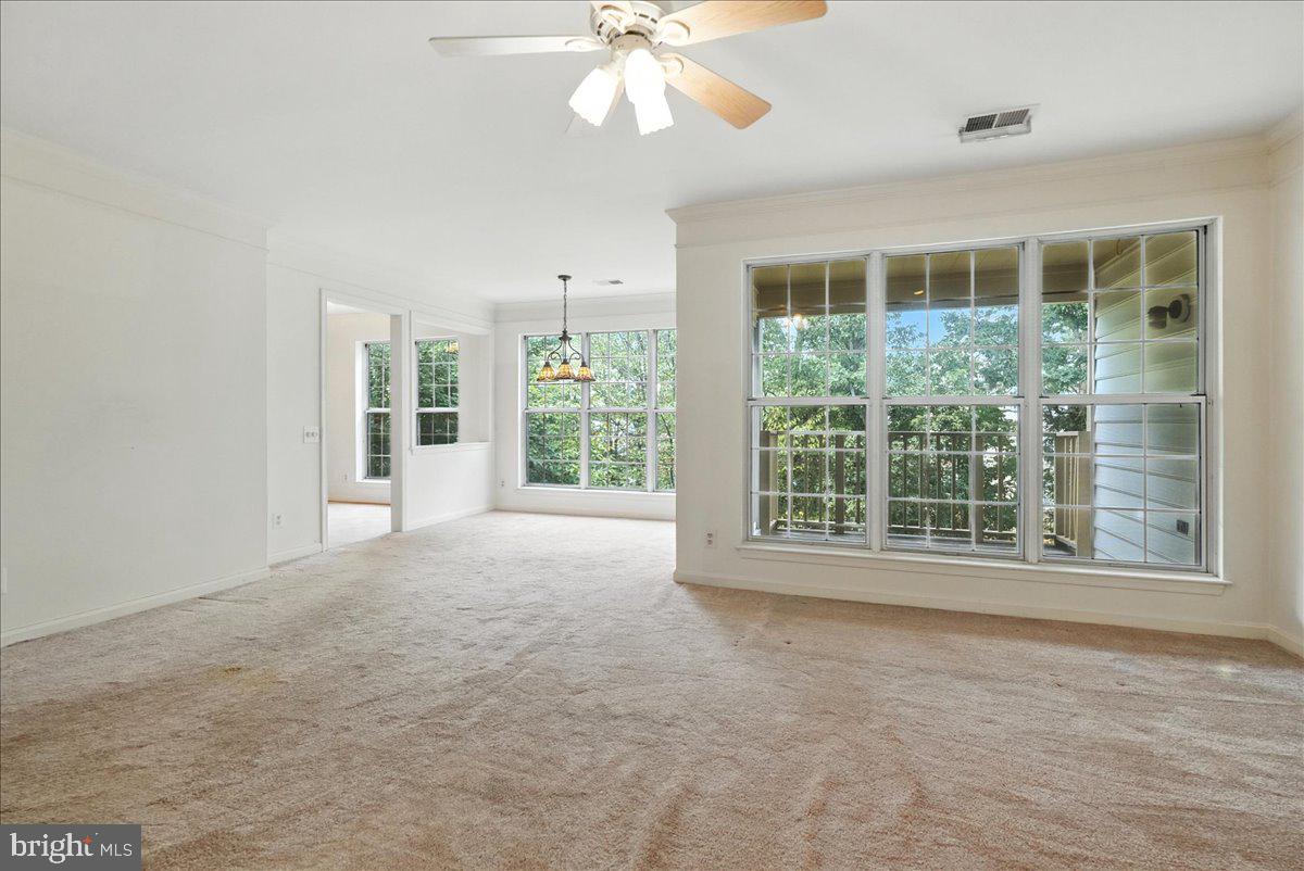 BULL RUN CONDO - Residential