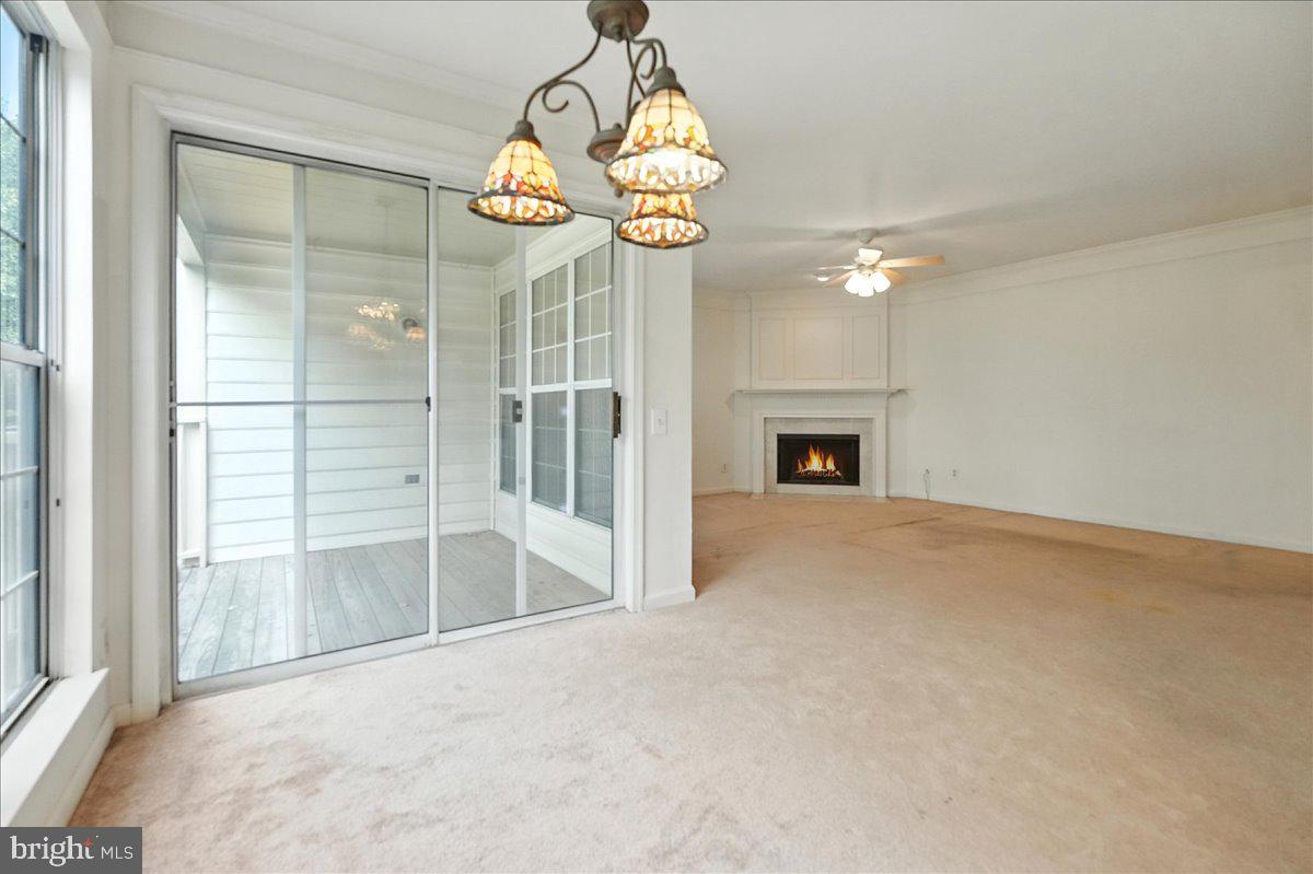 BULL RUN CONDO - Residential