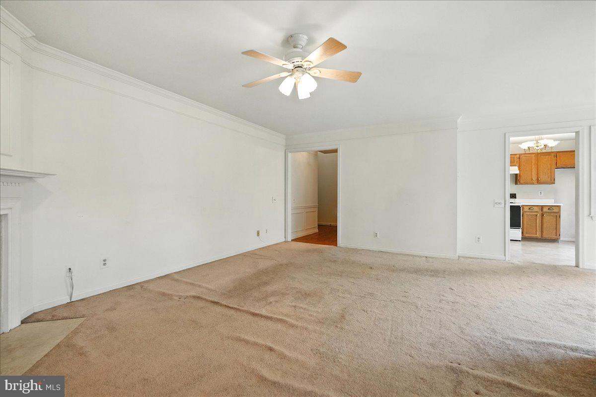 BULL RUN CONDO - Residential