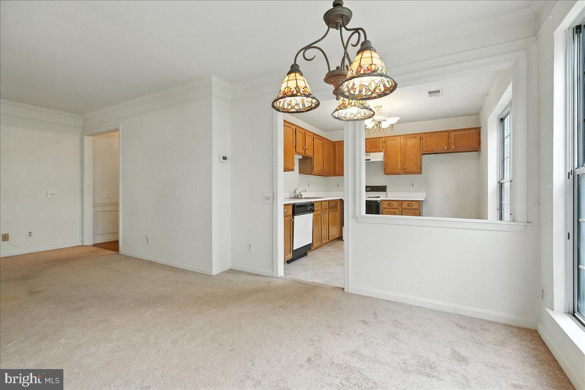 BULL RUN CONDO - Residential