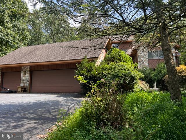 9 WYNDHAM HILL DRIVE