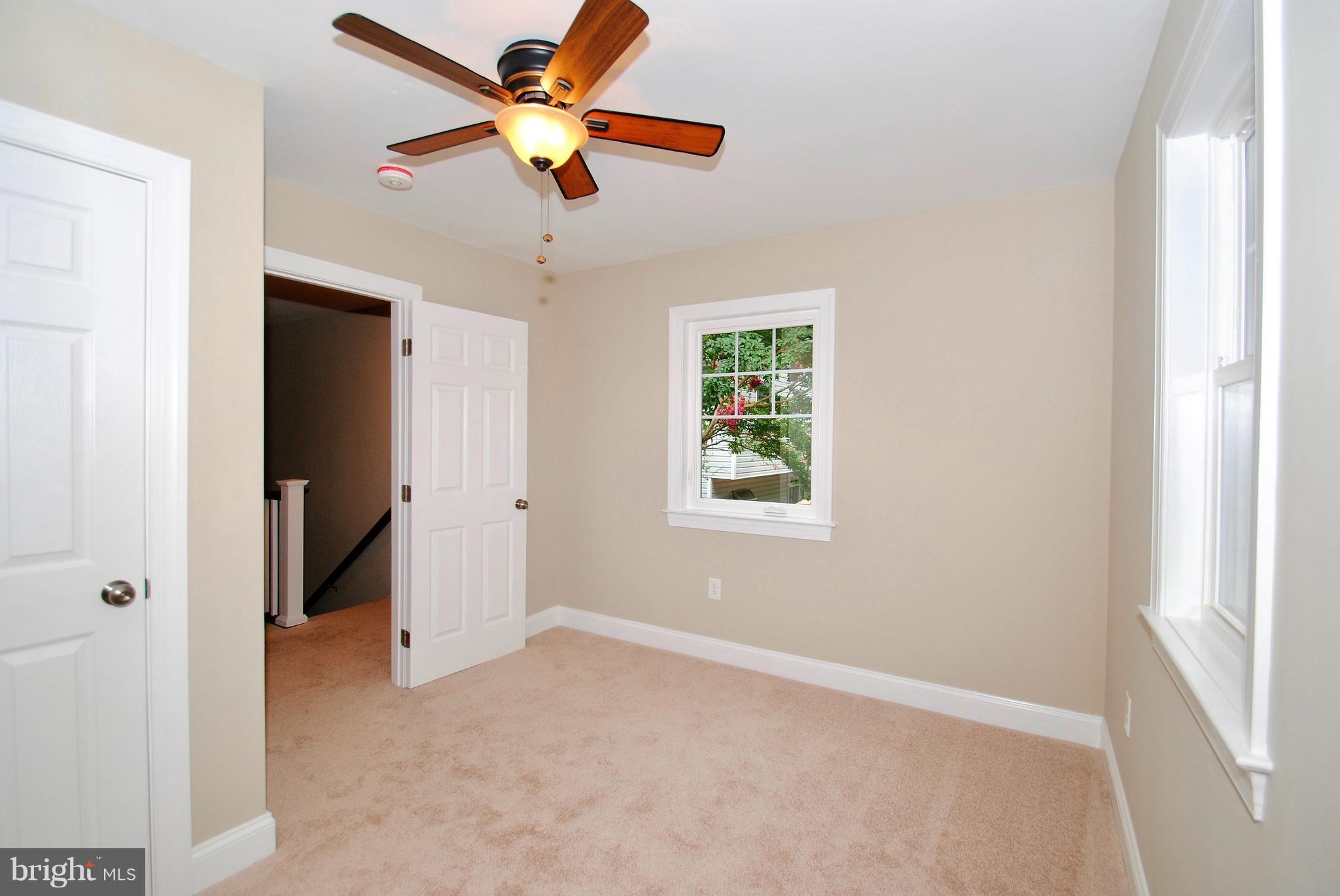 BAY HIGHLANDS - Residential