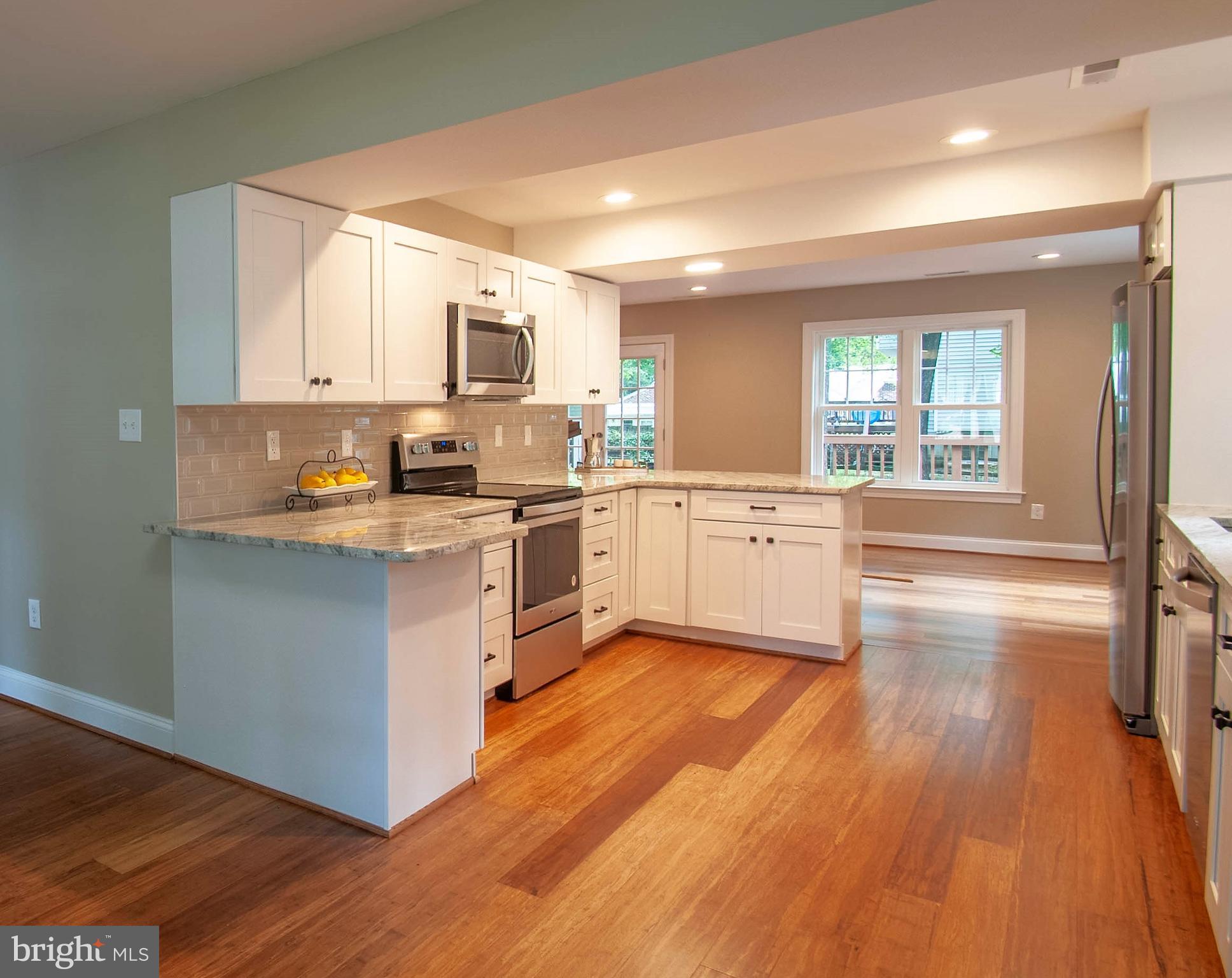 BAY HIGHLANDS - Residential