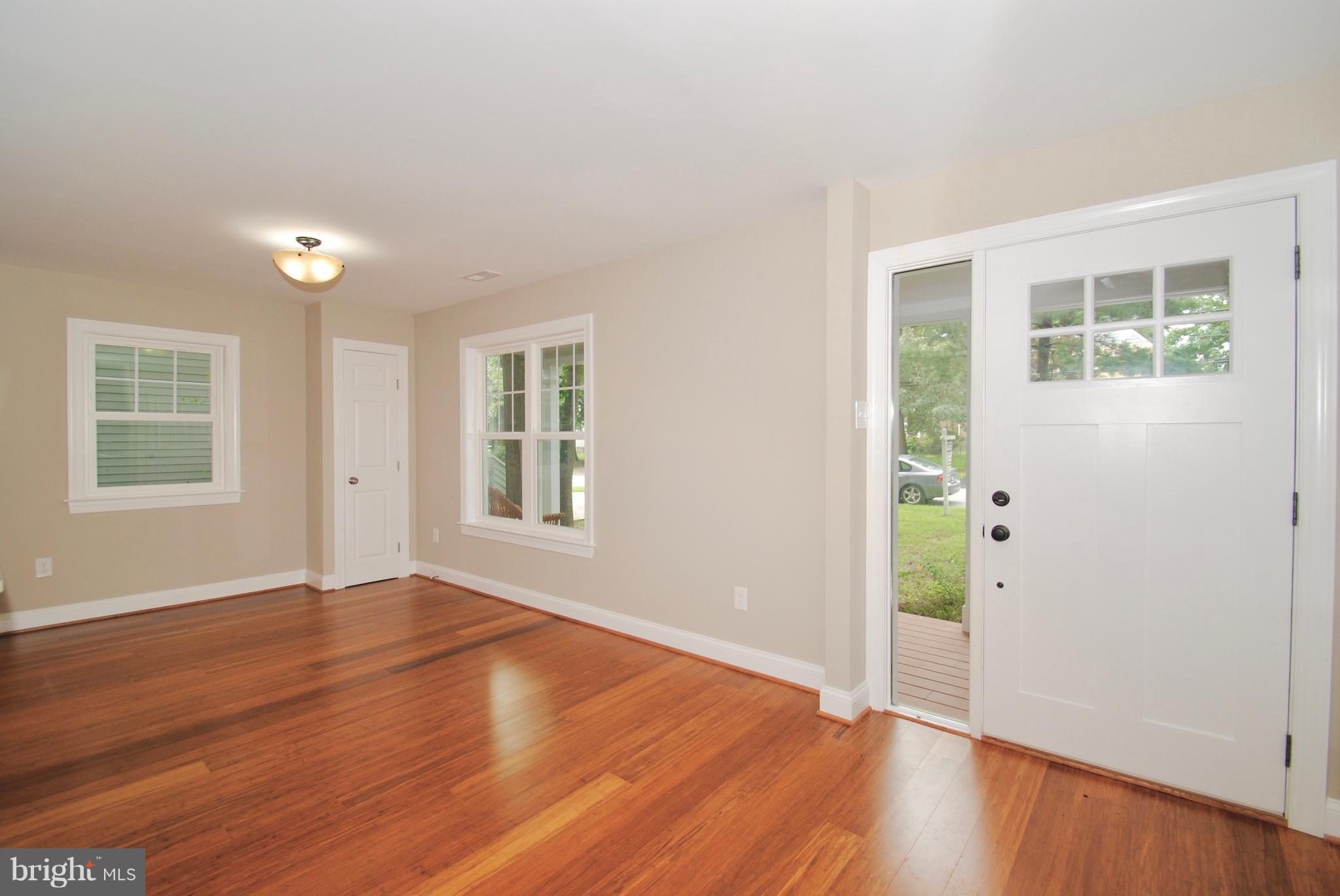 BAY HIGHLANDS - Residential