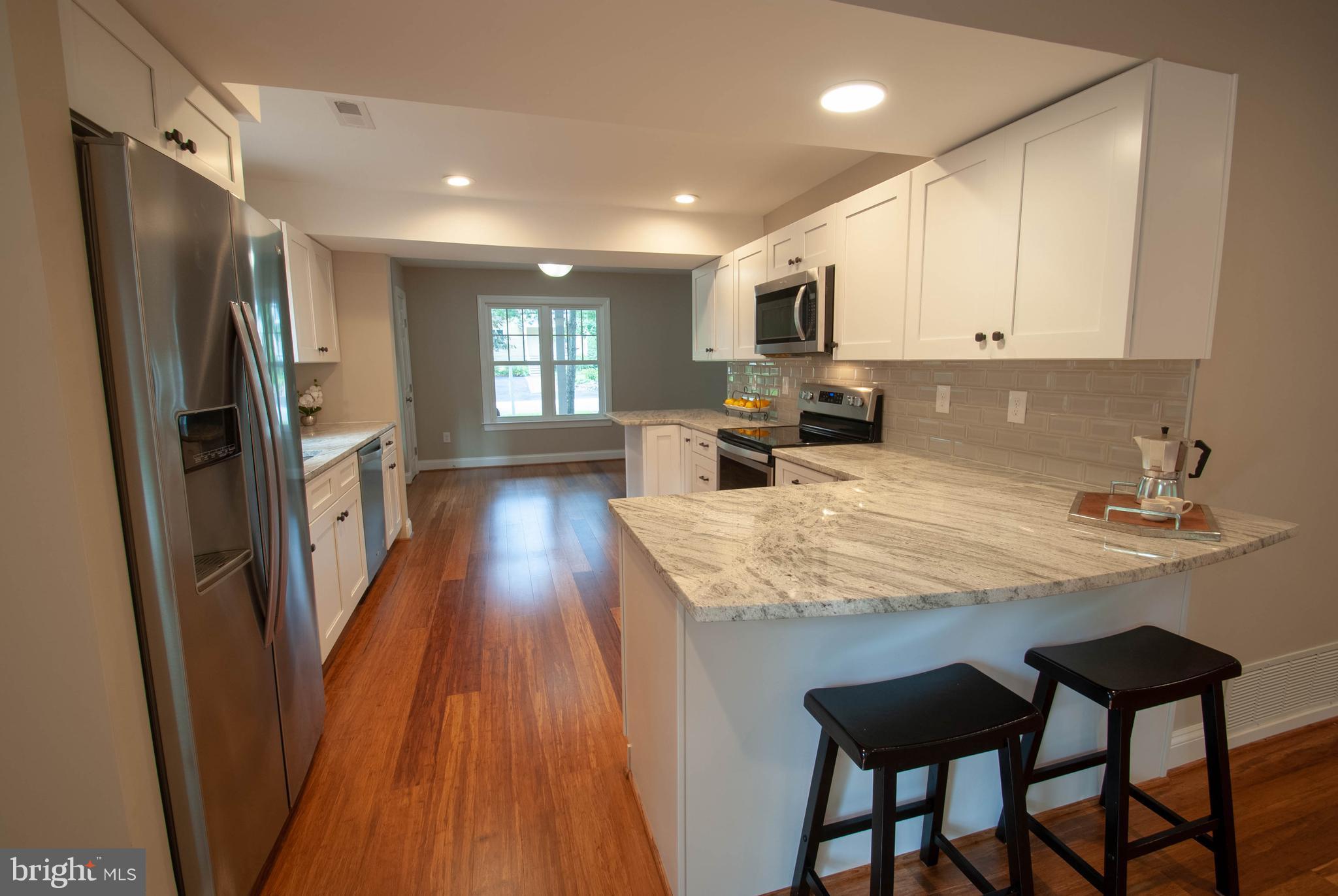 BAY HIGHLANDS - Residential