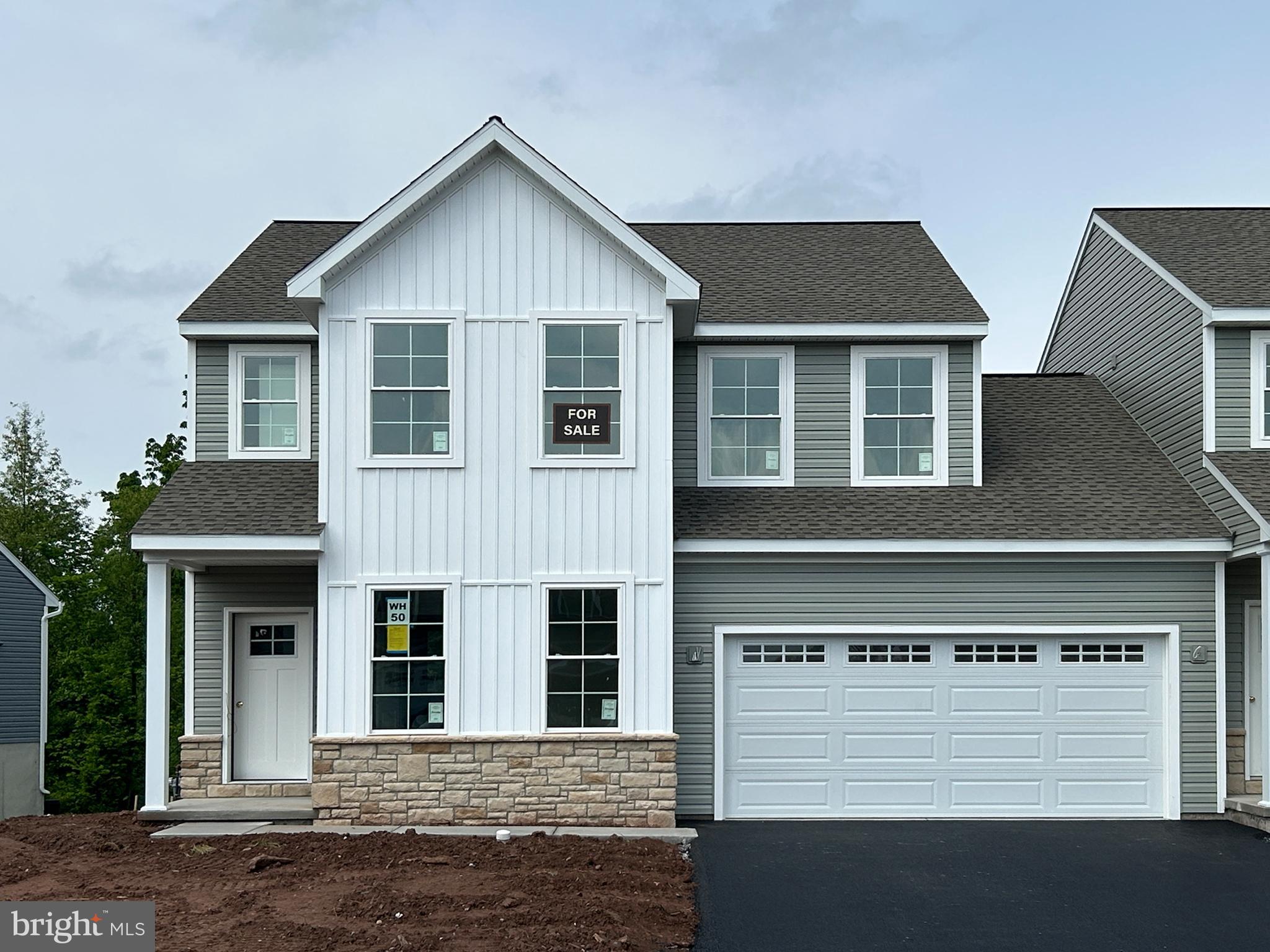 WOODLAND HILLS - Residential