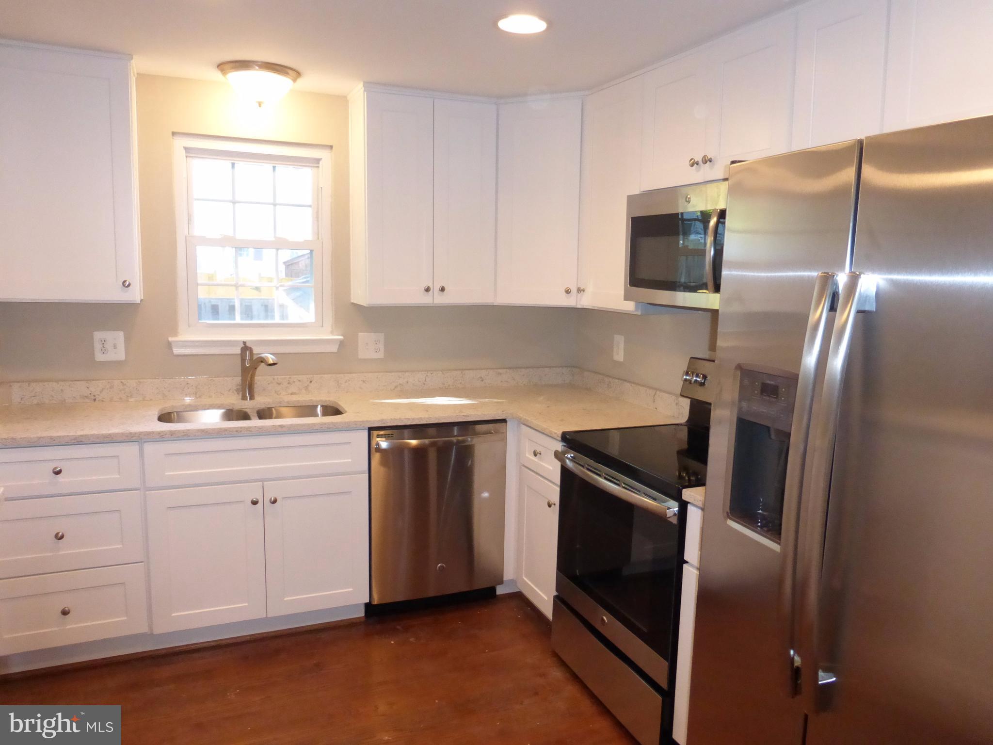 COUNTRYSIDE - Residential