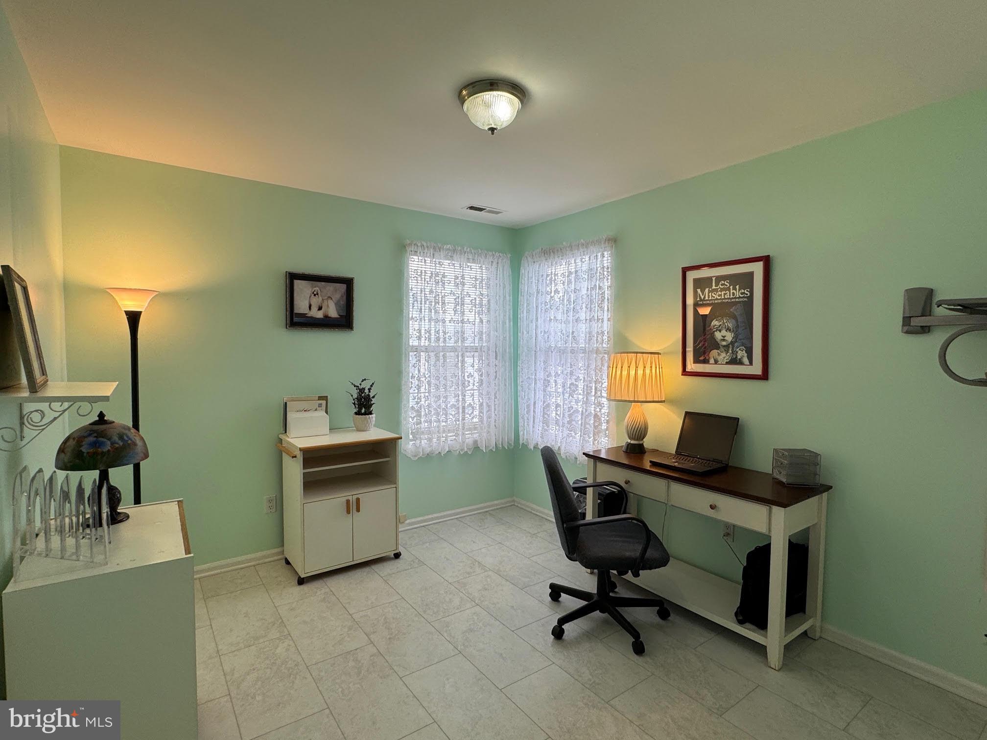 SUMMIT TRACE - Residential