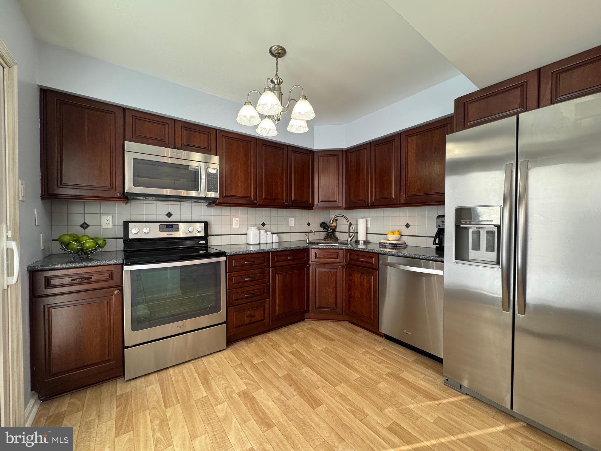 SUMMIT TRACE - Residential